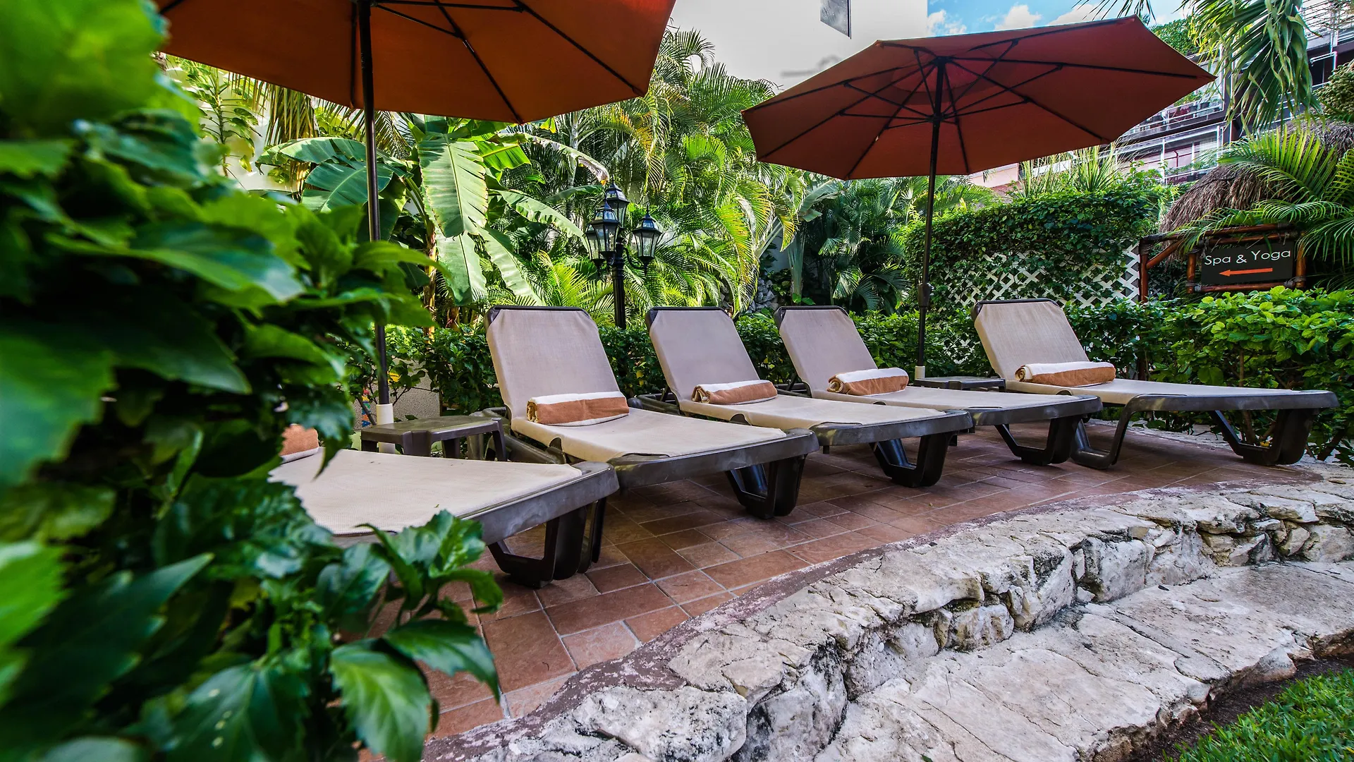 Aventura Mexicana Hotel Playa del Carmen