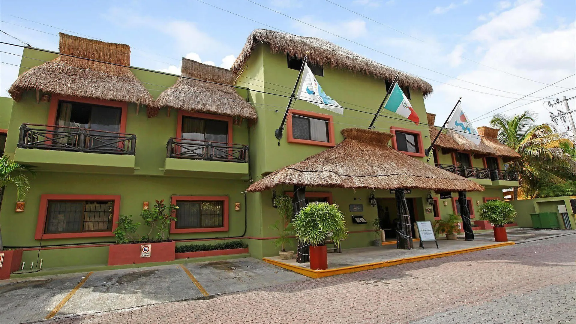 Aventura Mexicana Hotel Playa del Carmen 3*,